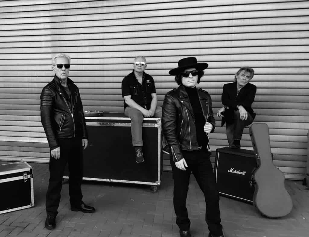 black curtain band